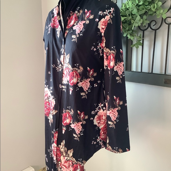 Light colourful cardigan. - Picture 4 of 5